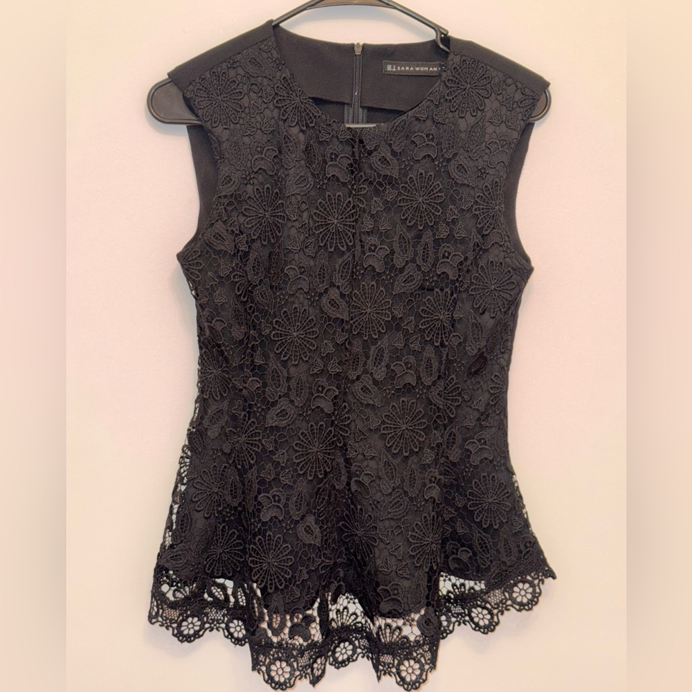Zara Woman Black Lace Sleeveless Blouse/Too Size S 
NWOT